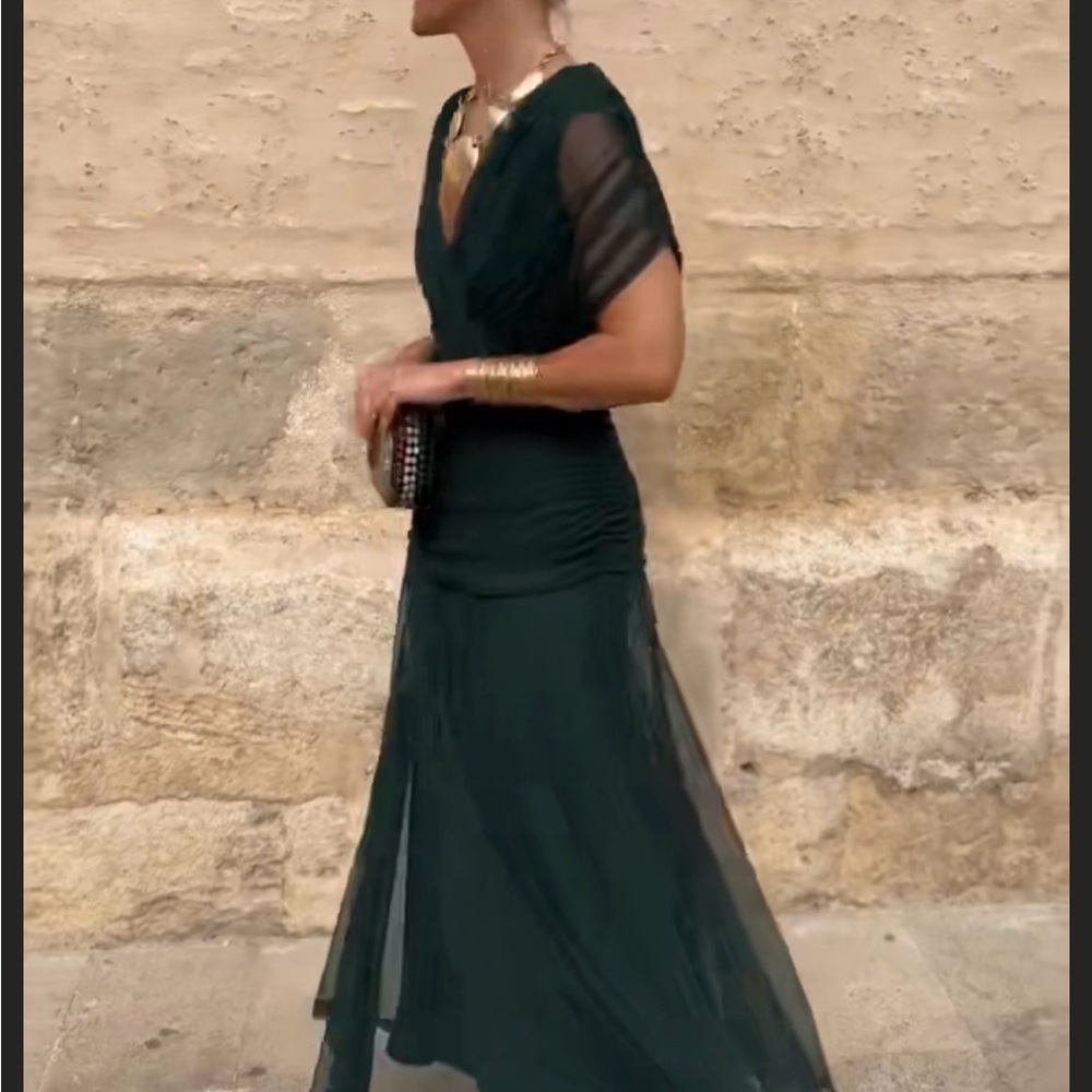 Elegant Green Evening Gown